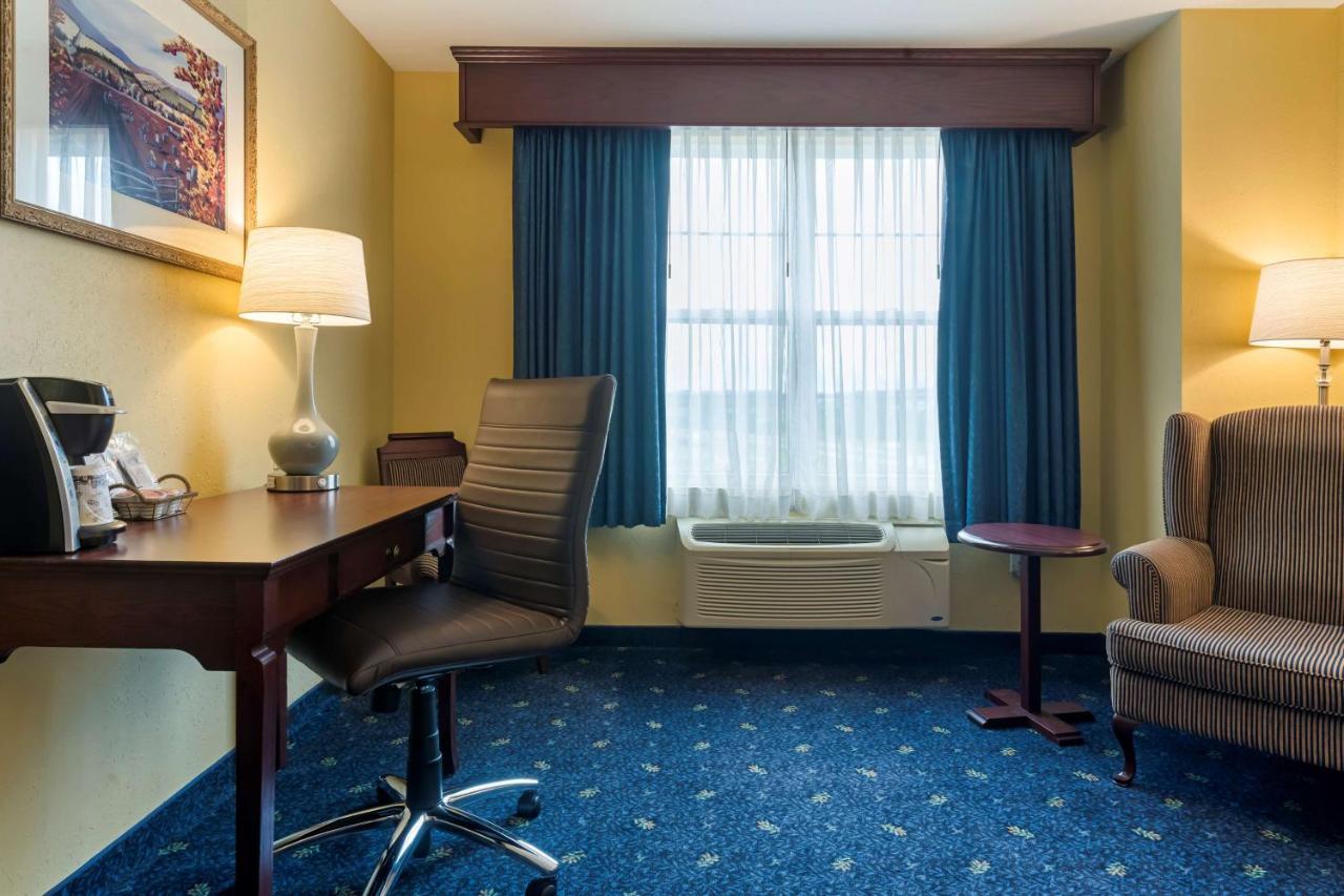 Best Western Plus Grand-Sault Hotel & Suites Экстерьер фото