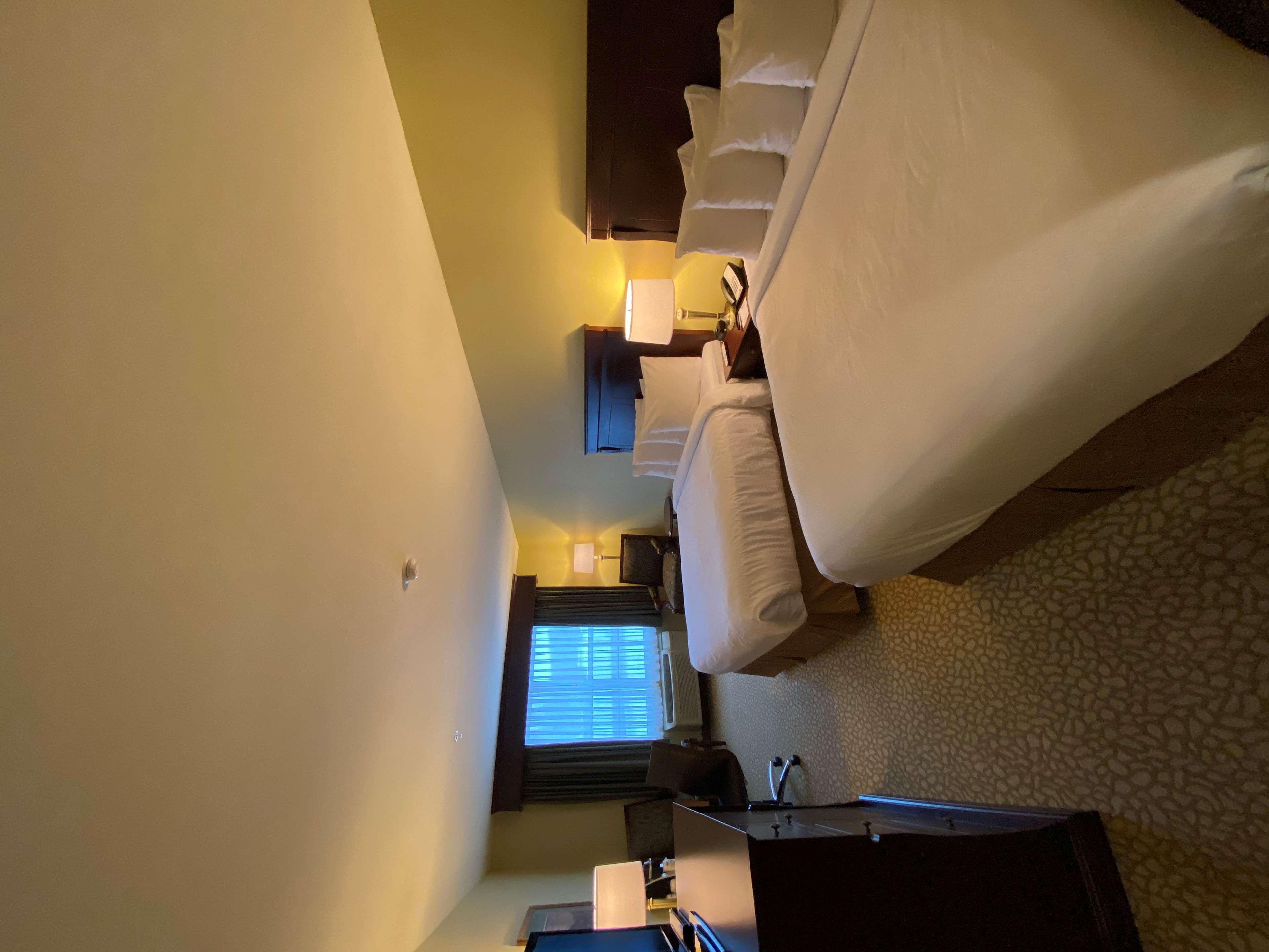 Best Western Plus Grand-Sault Hotel & Suites Экстерьер фото